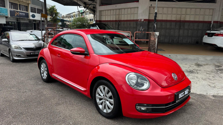 Eggi Sudjana Nyetir Mobil Merah di Malaysia, Ternyata VW Beetle 2013 Segini Harganya
