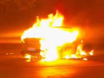 Jetour T2 Terbakar Setelah Ditabrak BMW dari Belakang, Ini Kata Pabrikan