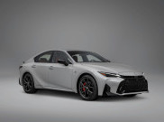 Lexus IS 2026 Resmi Meluncur, Hadirkan Varian Eksklusif F Sport Mode Black V di Jepang