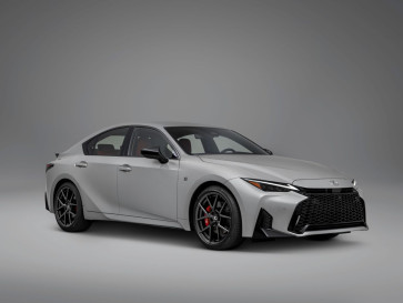 Lexus IS 2026 Resmi Meluncur, Hadirkan Varian Eksklusif F Sport Mode Black V di Jepang