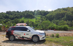 Mitsubishi Outlander PHEV Bisa Diandalkan Aktivis Kemanusiaan