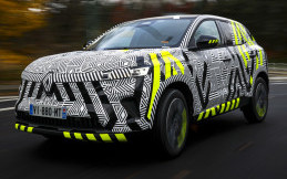 Renault Austral Masih Bawa E-Tech Hybrid