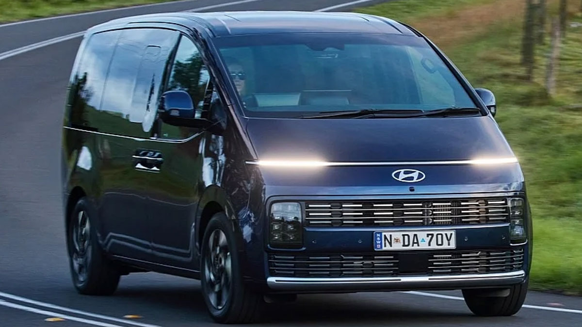 Hyundai Staria Kini Punya Mesin Hybrid yang Lebih Irit