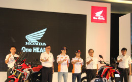 Sfesifikasi Honda CRF1000L Africa Twin