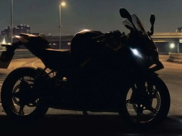 BMW F 450 RR Segera Debut, Sportbike 420 cc Untuk Pemula