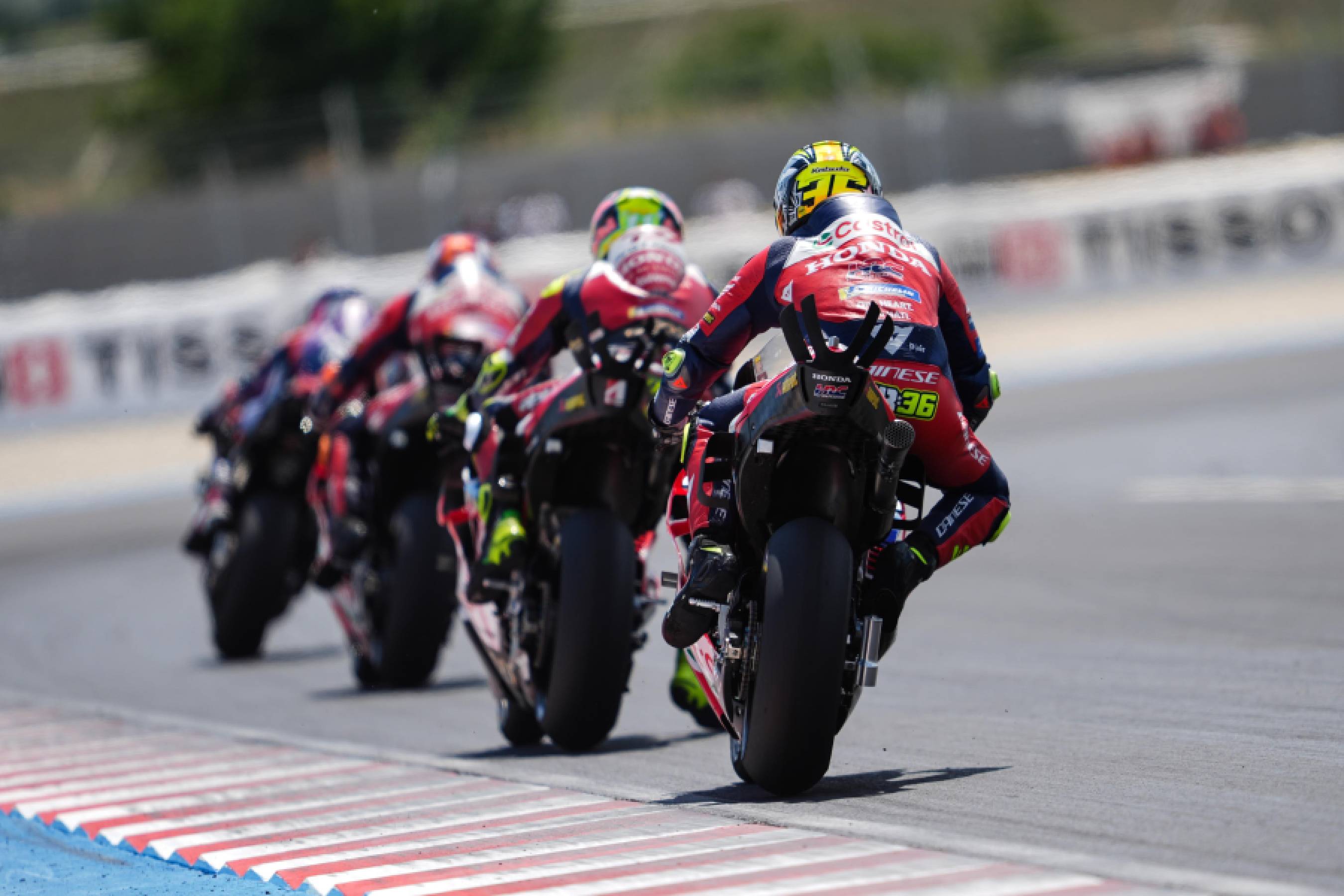 Marc Marquez vs Francesco Bagnaia Memanas, Aprilia-Honda Siap Menjegal!