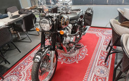 Royal Enfield Classic 650 Meluncur, Dibanderol Rp236 Jutaan