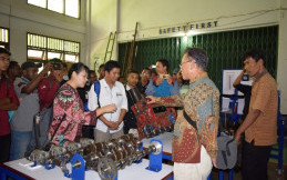 Hino Dukung Pengembangan SDM di Wilayah Papua