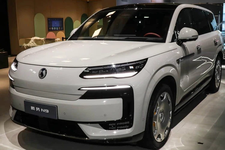 Denza N9 Flash Charge Edition akan Diluncurkan, SUV PHEV Mewah Jarak Tempuh 420 Km
