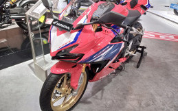 Profil Honda CBR250RR SP Quick Shifter