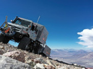 Mercedes-Benz Unimog U 5023, Nekat Dibawa Kamping ke Ojos de Salado