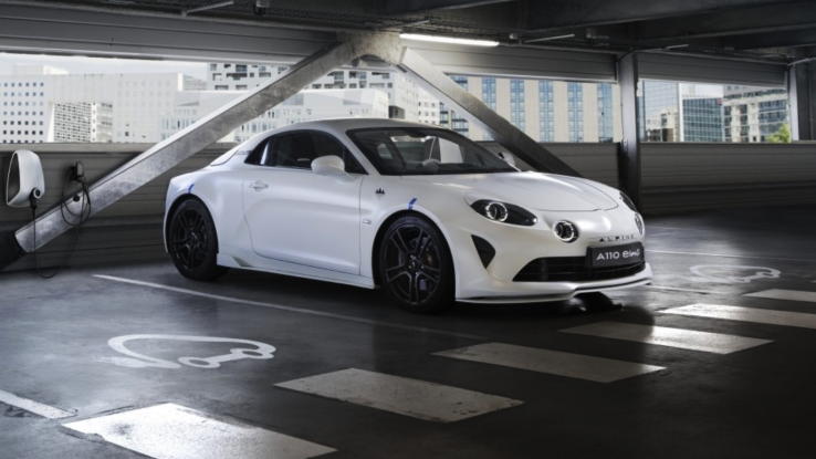 Alpine A110 EV Segera Debut di 2026, Bobotnya Lebih Ringan dari Porsche 718 Cayman Electric