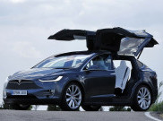 Akibat Perang Dagang, Tesla akan Turunkan Harga Mobilnya di Cina