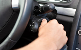 Penyebab Mobil Susah Distarter saat Mesin Dingin
