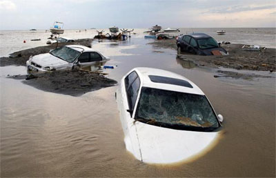 Mobil Terendam Banjir, Ini yang Harus Dilakukan