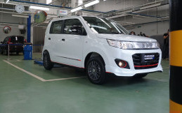Profil - Suzuki Karimun Wagon R 50th Anniversary Edition