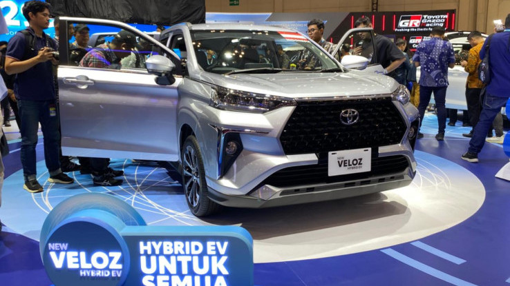 Varian dan Kisaran Harga Termahal Toyota Veloz Hybrid