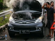 Jangan Panik Saat Mobil Mogok di Jalan, Ikuti Dua Cara Evakuasi yang Tepat