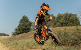 KTM Rilis Sepeda Listrik STACYC 18eDrive dan 20eDrive Factory Edition