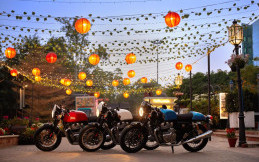 Ragam Aksesori Royal Enfield Twin 650, Minat?