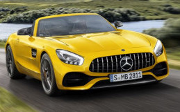 Mercedes-Benz Luncurkan AMG GT S Roadster Bertenaga Sangar