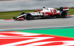 Robert Kubica Kumpulkan Data Ban Pirelli 18 Inci, Putari Sirkuit Barcelona 240 Kali