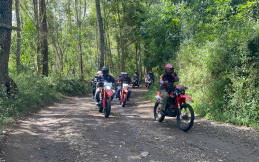 4 Komunitas Honda Dukung Jagoannya di Balap MXGP Lombok