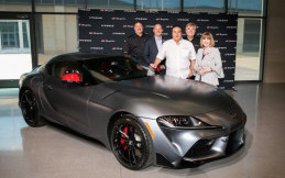 Gokil! Toyota Supra A90 Produksi Pertama Ini Laku Rp 29 Miliar