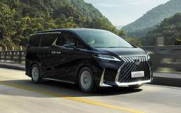 Lexus LM 350 Siap Dikirim ke konsumen di Tanah Air