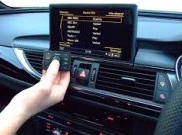 Kebiasaan Buruk Pengemudi yang Bikin Head Unit Mobil Cepat Rusak
