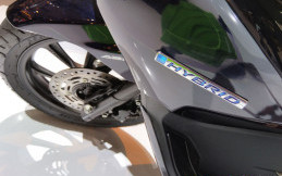 Aman Enggak Ya Honda PCX Hybrid Terjang Banjir? Ini Jawabannya