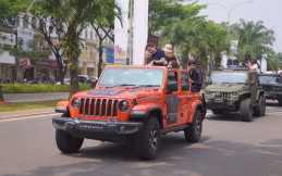 Galeri Serunya Parade Jeep Cartensz Residence di Gading Serpong hingga BSD City