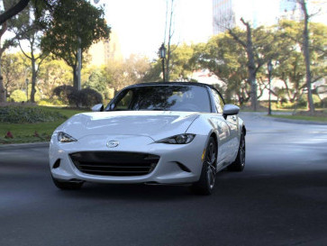Mazda MX-5 Miata Generasi Terbaru Siap Adopsi Teknologi Hybrid dan Bahan Bakar Sintetis