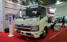 Hino Perkenalkan Truk dengan Sistem Hybrid dan Listrik 