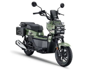 Honda Square X125 ABS Meluncur, Skutik Bergaya Adventure