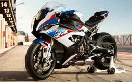 Mantap! BMW Motorrad Andalkan S 1000 RR Bersaing di WorldSBK 2019