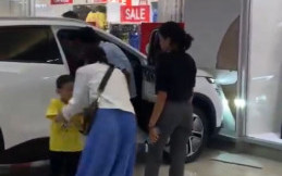 Display Chery Omoda E5 Tabrak Tembok Mal, Kok Bisa?