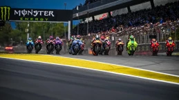 Hasil MotoGP Catalunya 2026: Diggia Menang Dramatis, Acosta Gagal Finis
