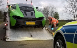 Mengemudi Terlalu Lambat, 3 Pemilik Supercar Ini Ditilang Polisi