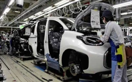 Pulih dari Gempa, Produksi Toyota di Jepang Kini Terganggu Topan