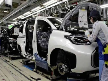 Pulih dari Gempa, Produksi Toyota di Jepang Kini Terganggu Topan