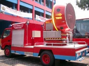 Tugas Truk Smoke Removal dan Street Sweeper di Tengah Sebaran Abu Vulkanik
