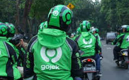 Pandemi Virus Corona, Jokowi: Sopir Taksi dan Ojek Dapat Keringanan Cicilan Kendaraan