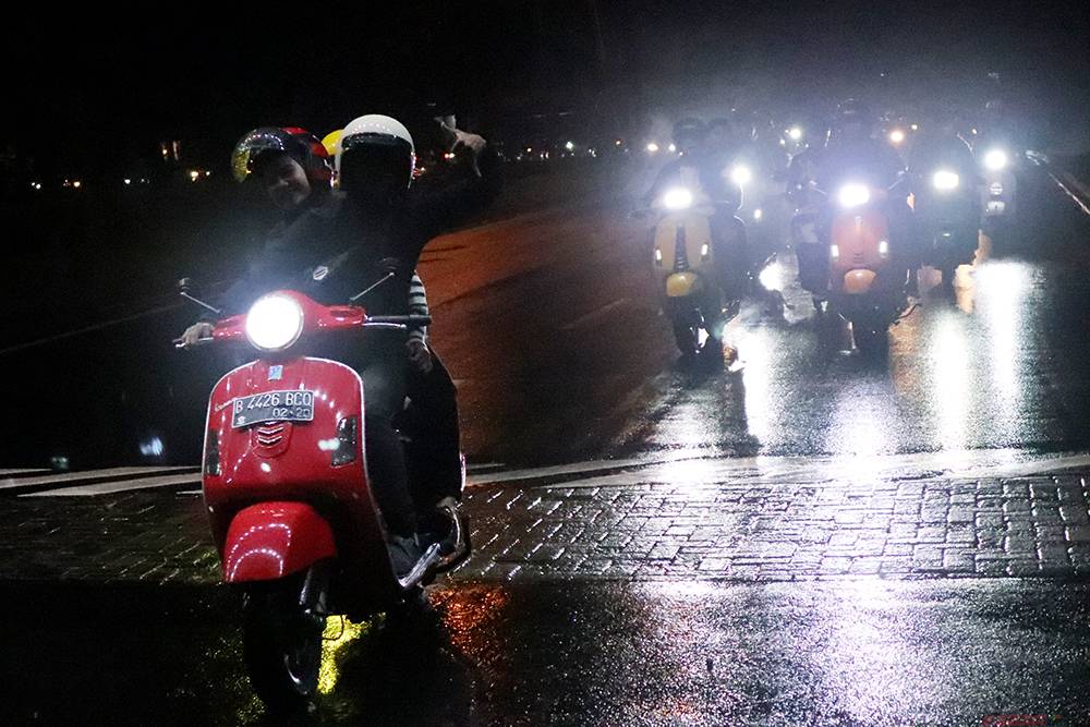 Gerimis Berbahaya Bagi Keselamatan Bikers, Simak Penjelasan Pentingnya