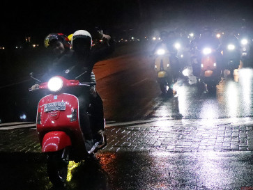 Gerimis Berbahaya Bagi Keselamatan Bikers, Simak Penjelasan Pentingnya