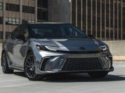 Toyota Camry Hybrid Kena Recall, Ada 51.644 Unit yang Bermasalah