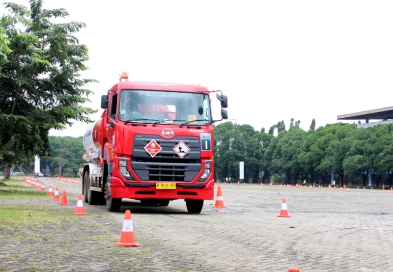 Cara Anak usaha Pertamina Tingkatkan Keahlian Mengemudi Supir Mobil Tangki