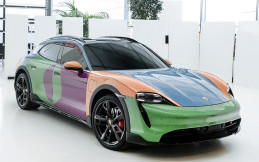 Porsche Taycan 4S Cross Turismo Kolaborasi Sean Wotherspoon