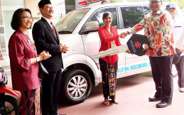 Suzuki Indomobil Berikan 1 Unit Ambulance