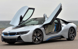Sudah 3 Tahun Diluncurkan, Permintaan BMW i8 Masih Tinggi
